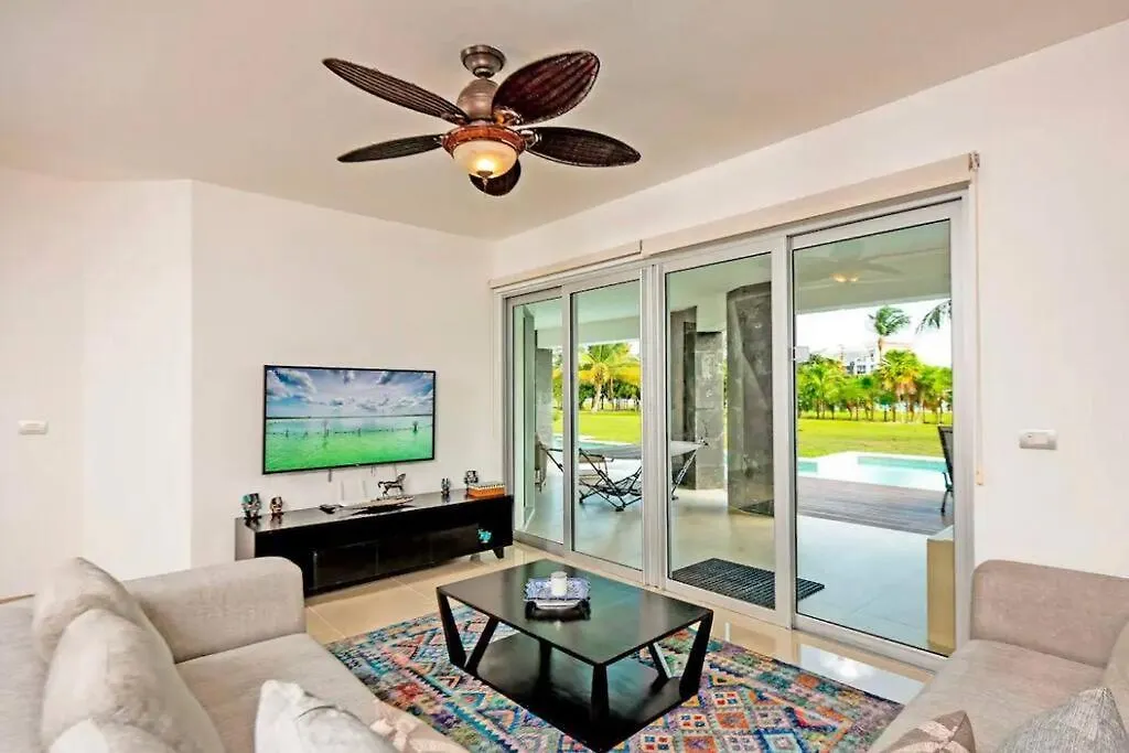 Oceanfront Walkout Pool Mareazul La Casa Bonita Apartment Playa del Carmen