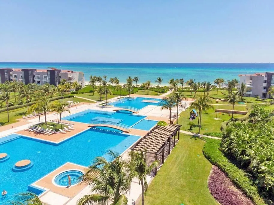 Oceanfront Walkout Pool Mareazul La Casa Bonita Apartment Playa del Carmen