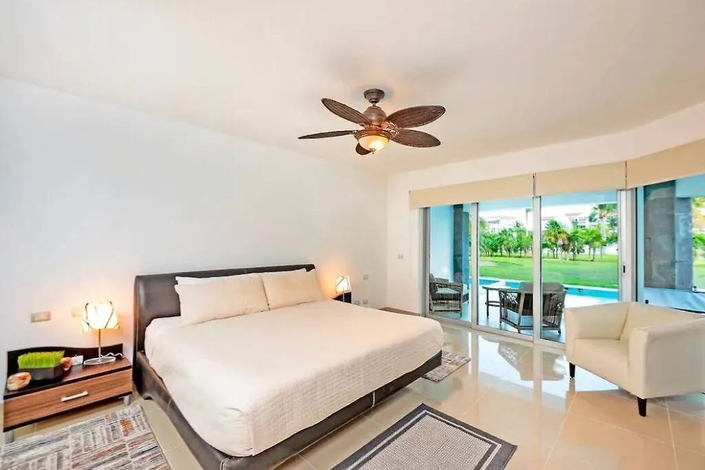 Oceanfront Walkout Pool Mareazul La Casa Bonita Apartment Playa del Carmen