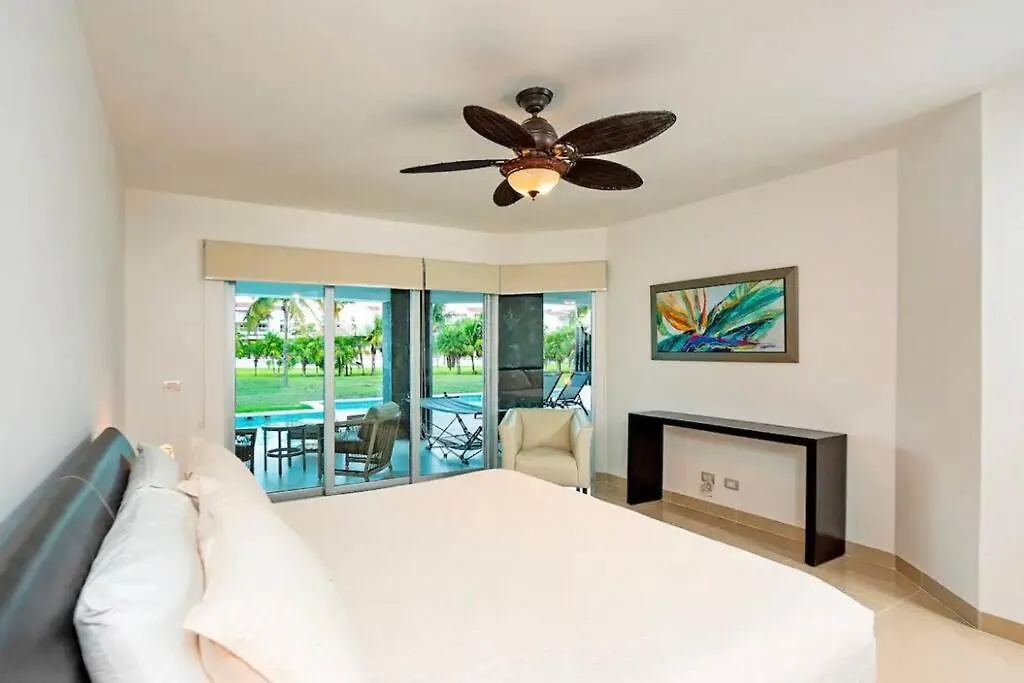 Oceanfront Walkout Pool Mareazul La Casa Bonita Lejlighed Playa del Carmen 0*,  Mexico